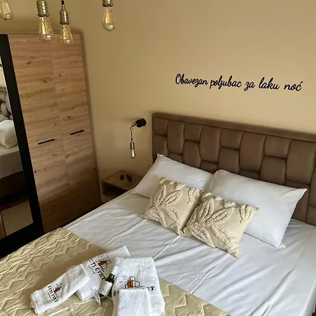 Apartment Zuti Cvet, *