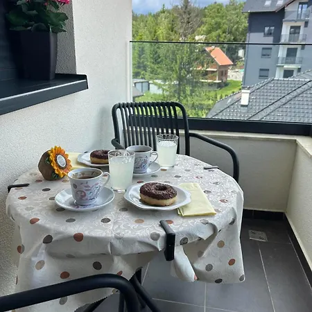 Apartment Zuti Cvet, *